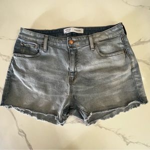 Levi Strauss Signature High Rise Stretchy Shorts size 14 great condition